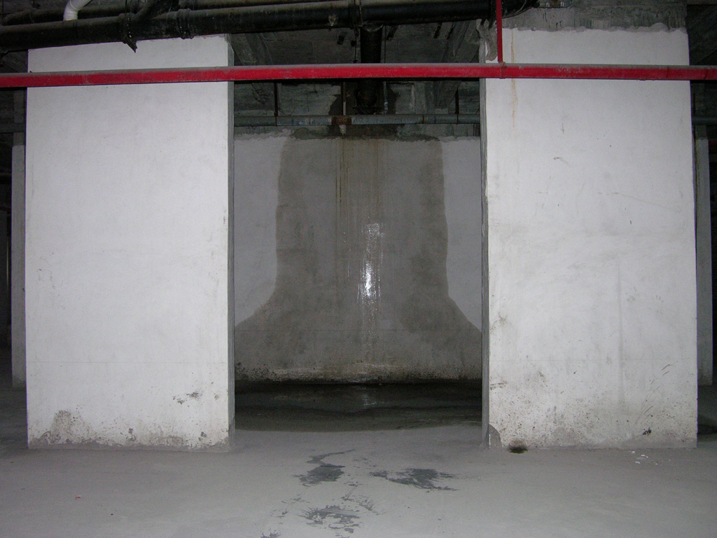 06 space 03