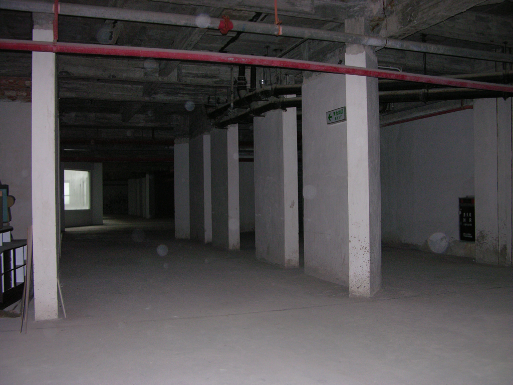 07 space 06