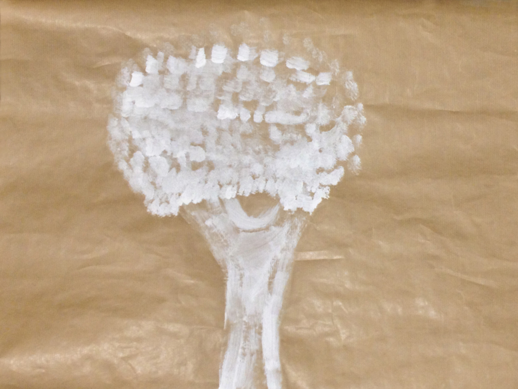16 exhibition view Zeichnung Rayan weisser Baum IMG 3222